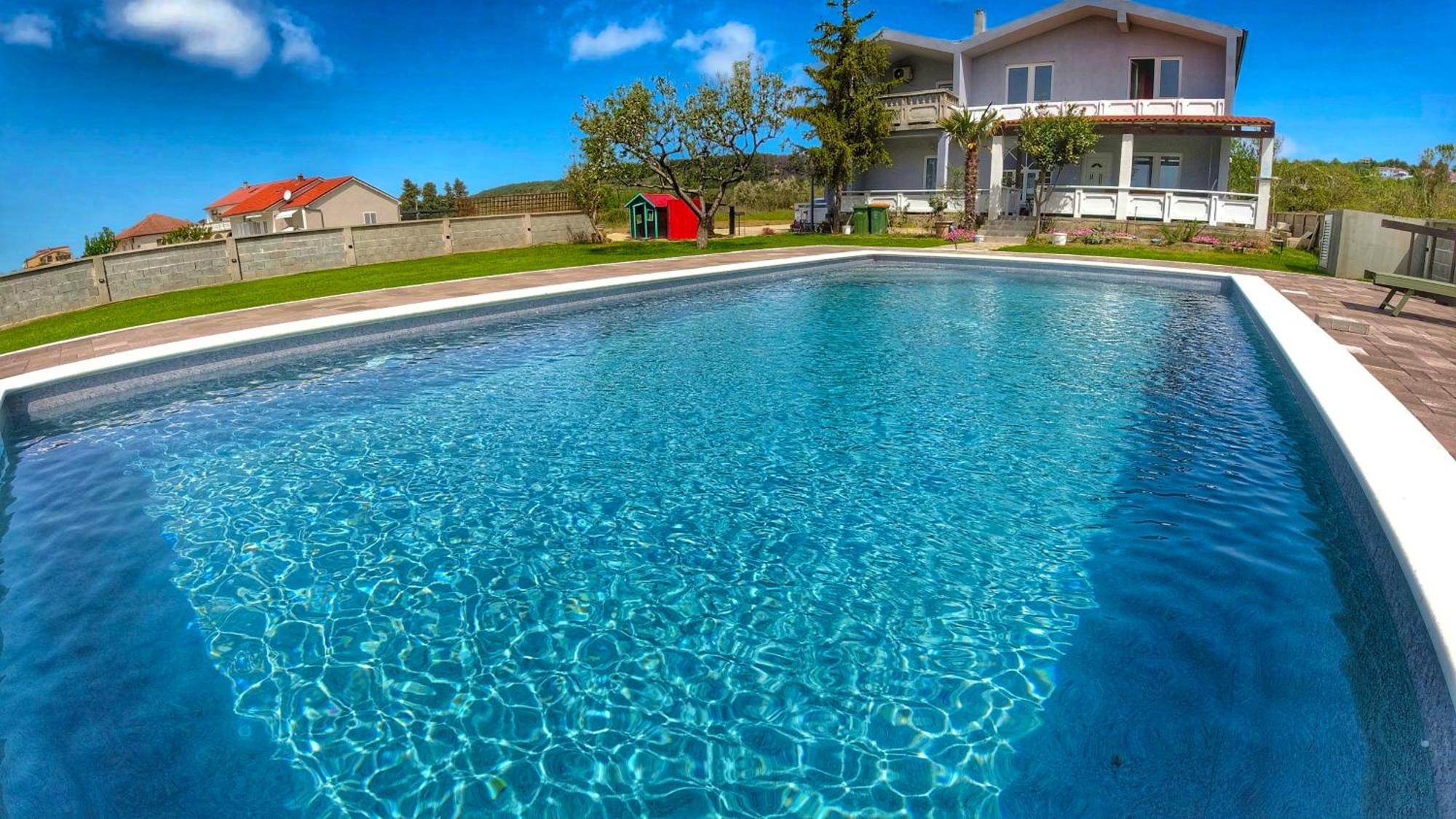 House Rose With Garden And Pool Villa Ljubač Екстериор снимка