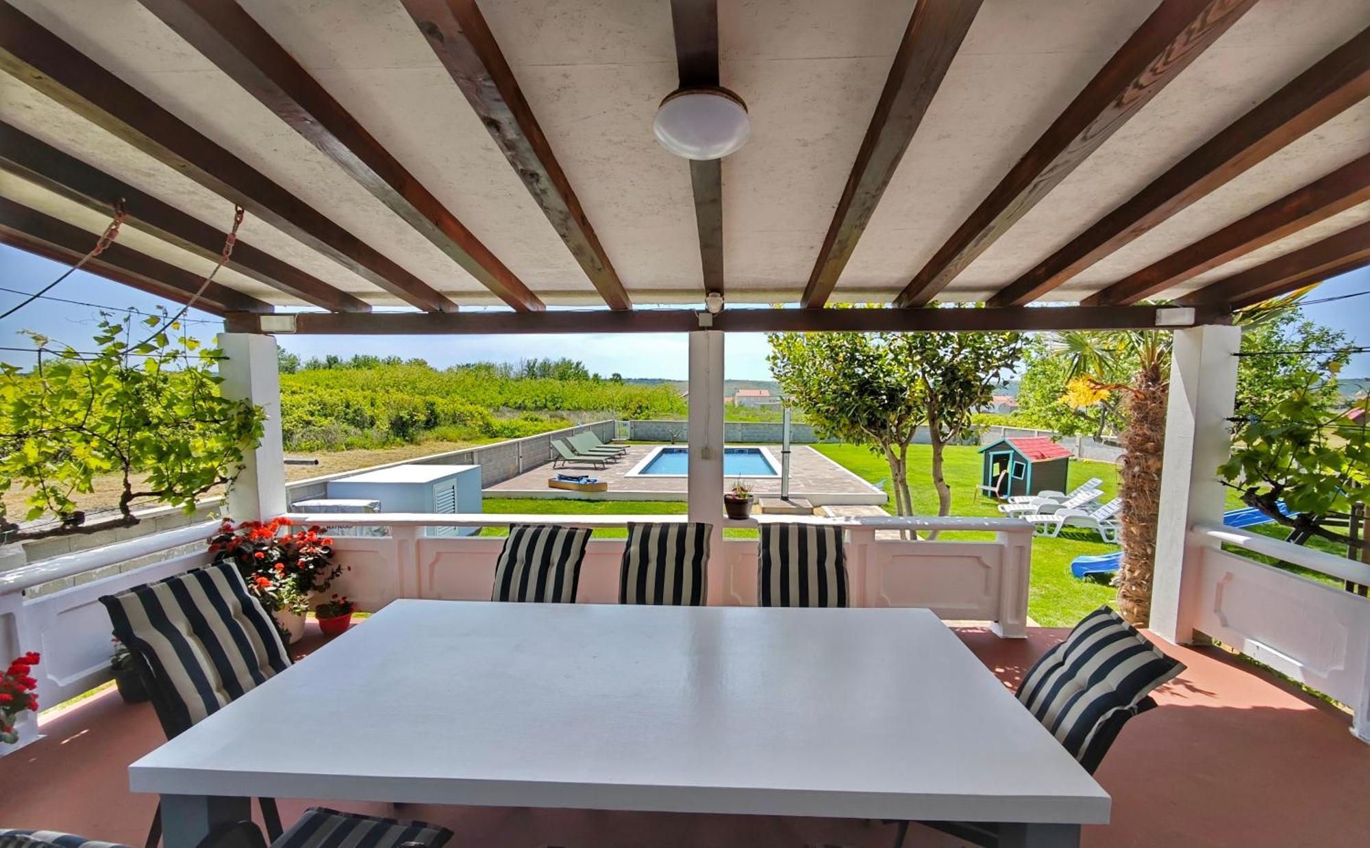 House Rose With Garden And Pool Villa Ljubač Екстериор снимка