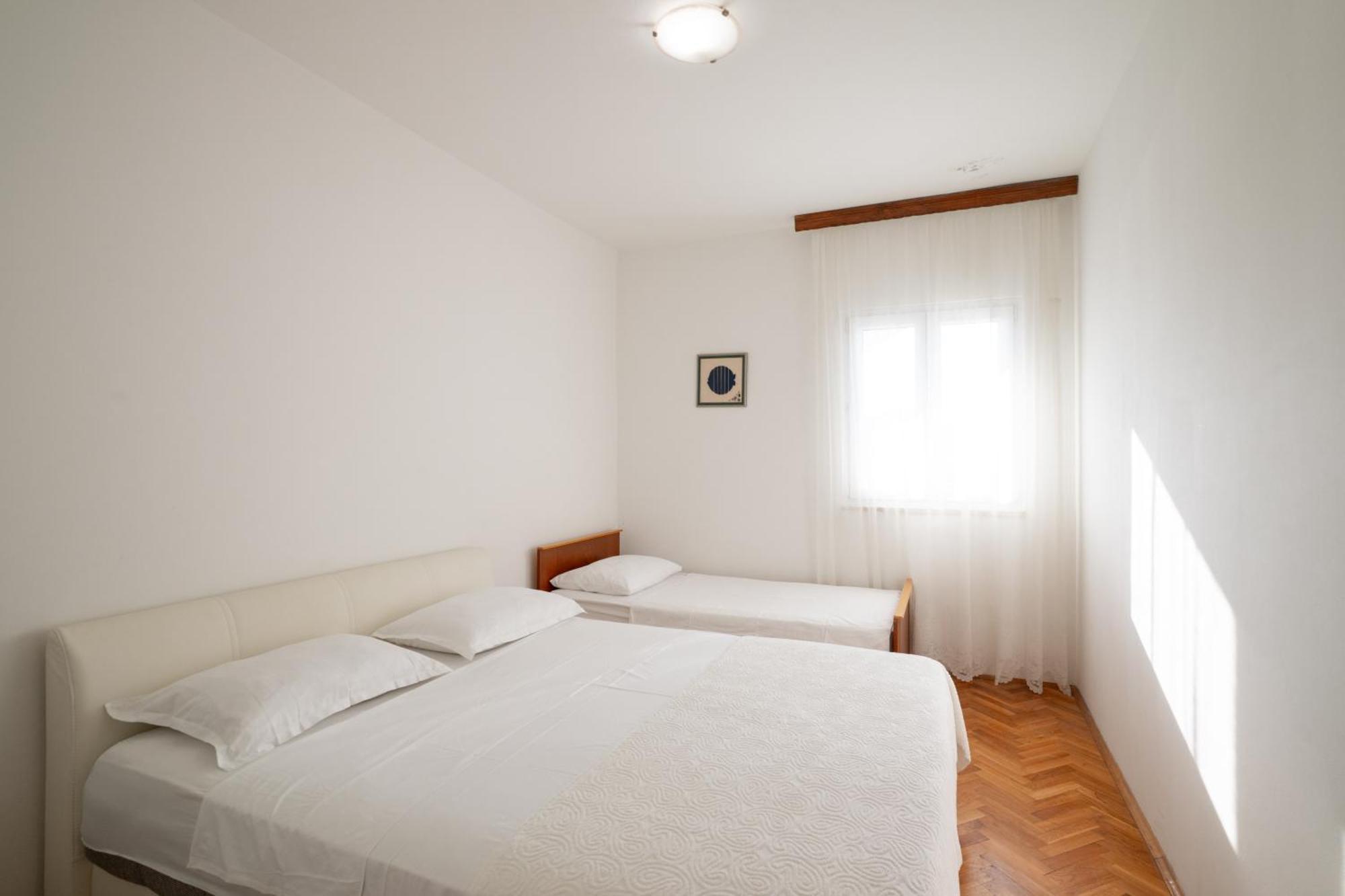 House Rose With Garden And Pool Villa Ljubač Екстериор снимка